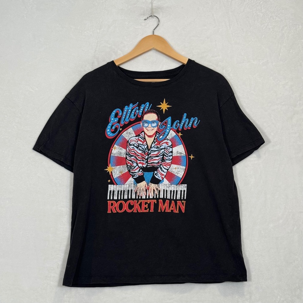 Elton John Black Rocket Man Graphic T-Shirt Size Large
